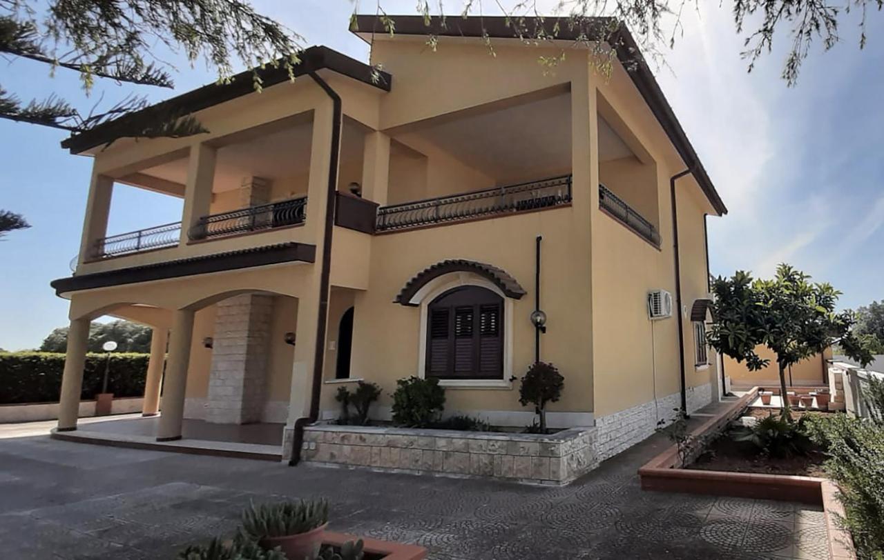 Villa Bice Пульсано Екстер'єр фото